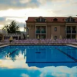 Hotel Aes Club 4*