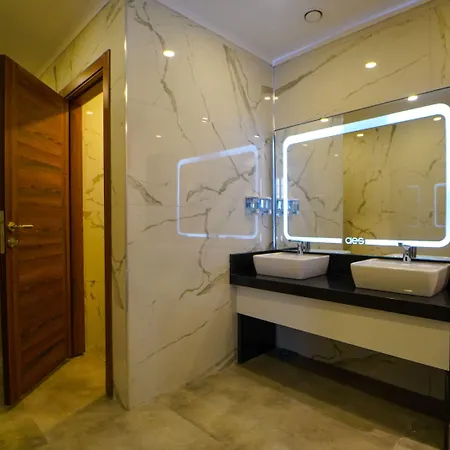 Szálloda Aes Club 4*
