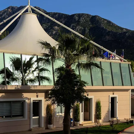 Aes Club Hotel