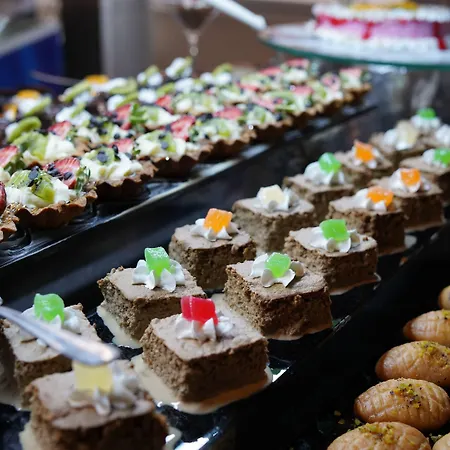 Aes俱乐部酒店 4*