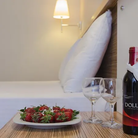 Aes俱乐部酒店 厄吕代尼兹